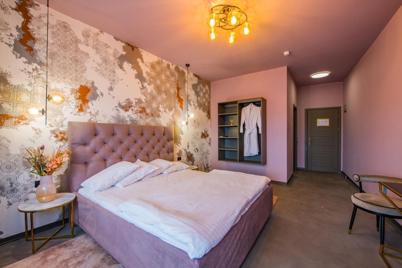 Pensiunea Casa Buna Gîrbova Exteriér fotografie