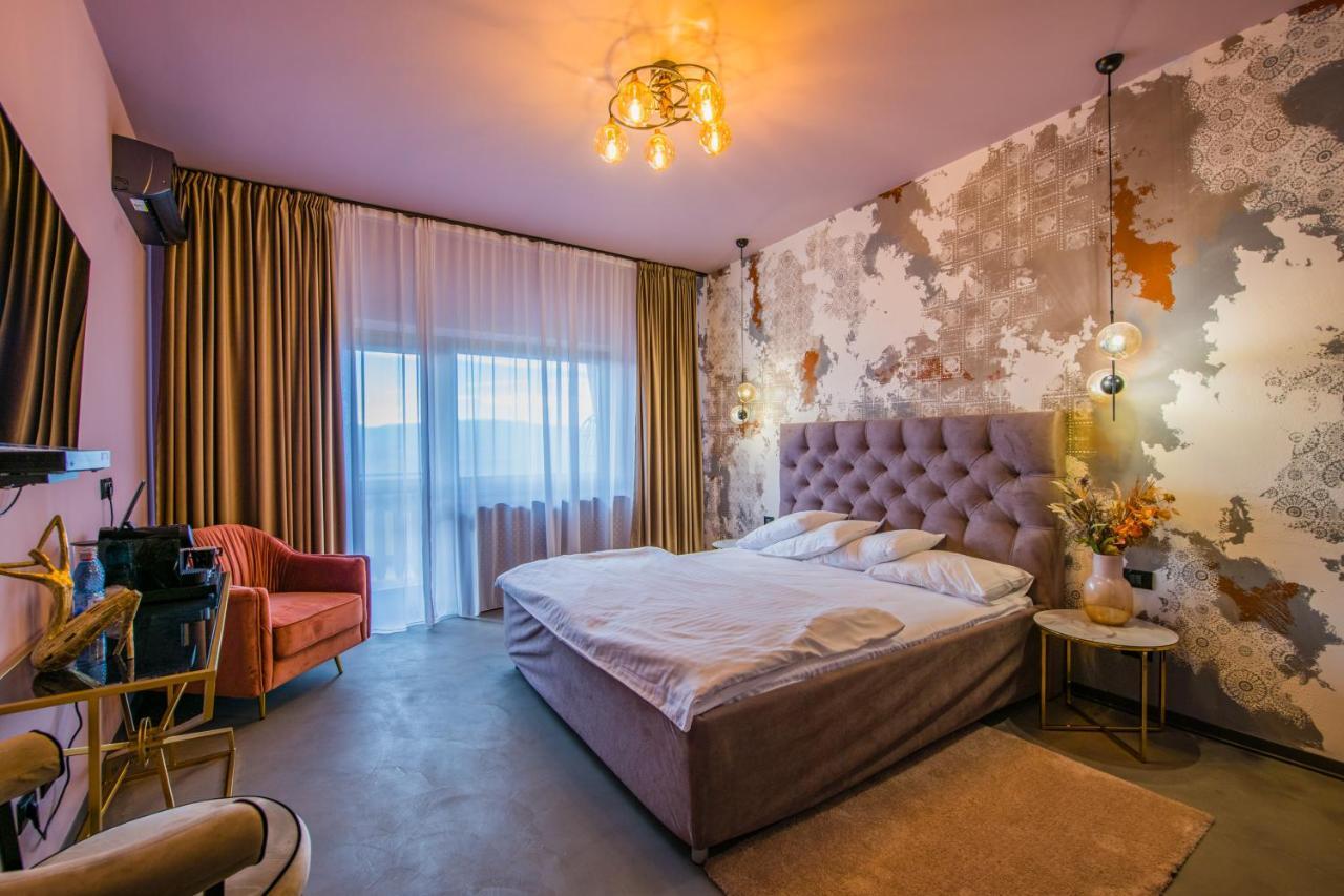 Pensiunea Casa Buna Gîrbova Exteriér fotografie